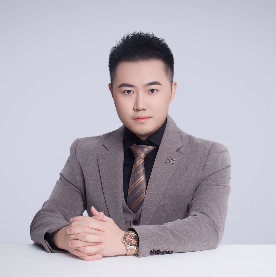 罗仰侠