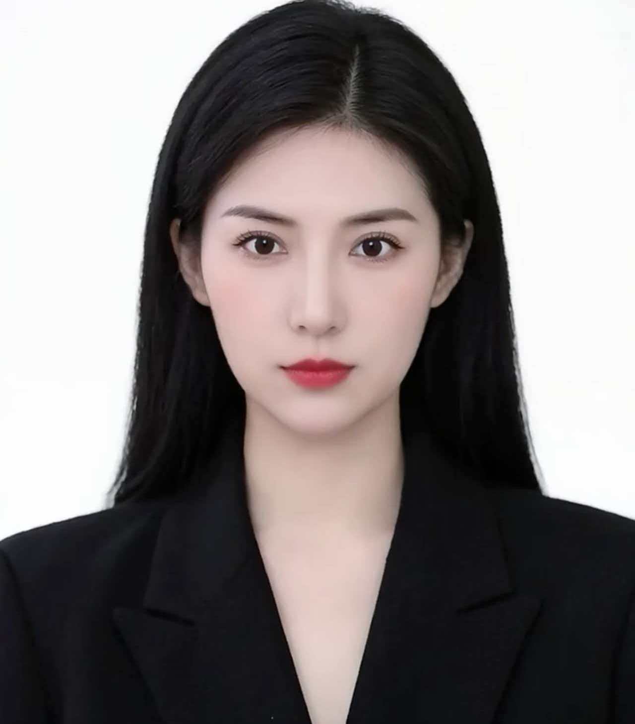 李若菲